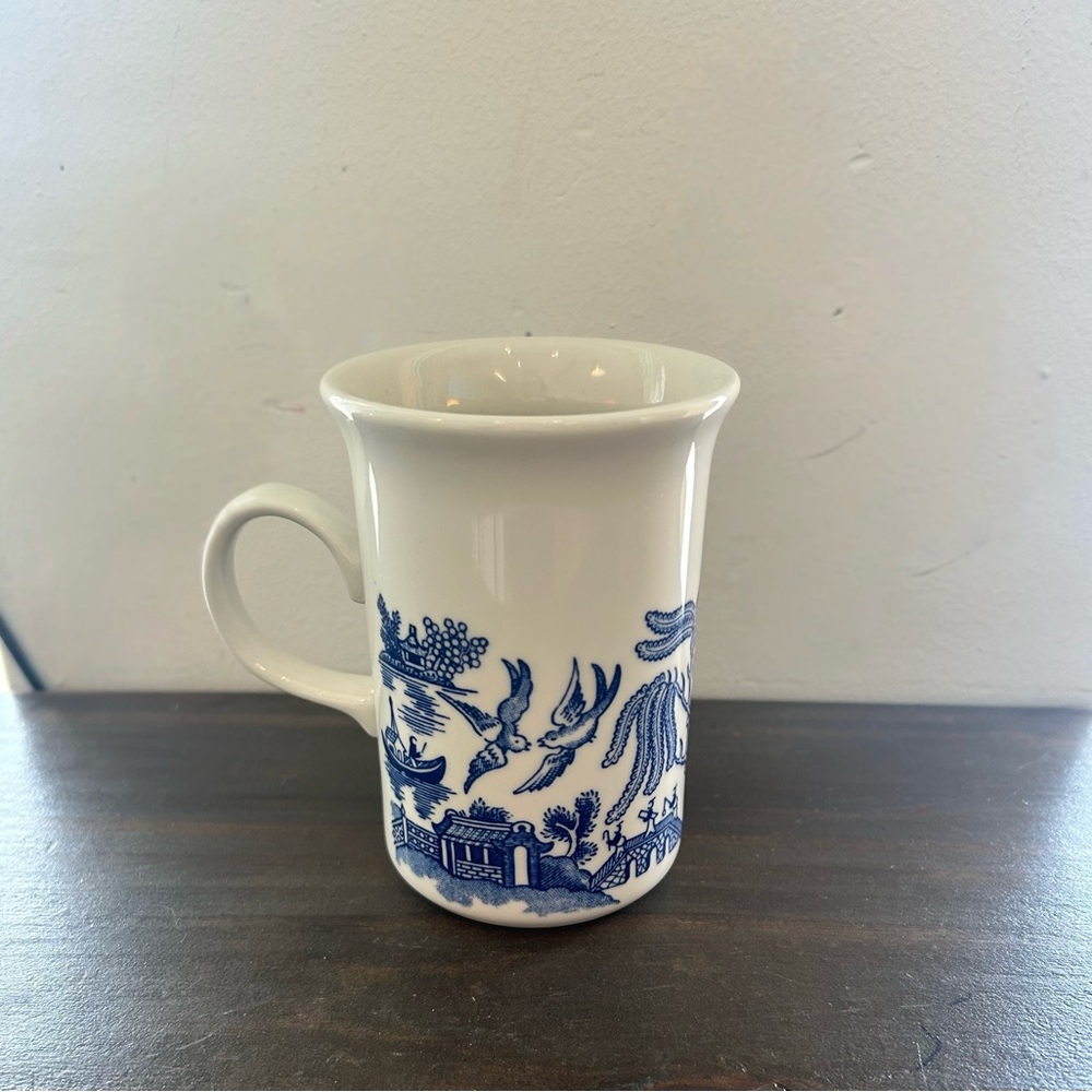 Vintage Churchill Blue Willow Scenic Bird Ceramic Mug, 8 oz.